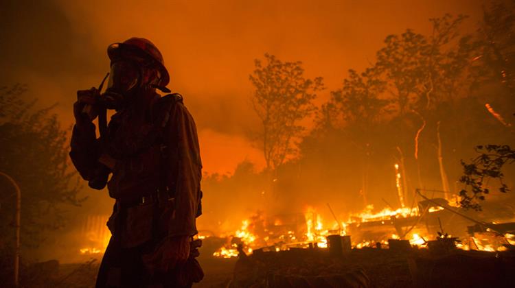 Στάχτη Πάνω από Δύο Εκατομμύρια Στρέμματα στην Καλιφόρνια, σε Πυρκαγιές- Ρεκόρ από το 1987